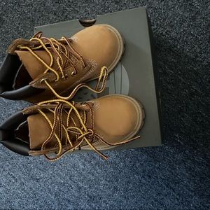 Toddler size 5 boots